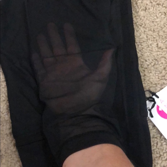 Yogalicious black ankle length leggings - Picture 5 of 5